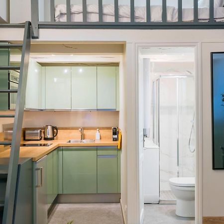 La Madeleine Private Studio Apartment Paris Bagian luar foto