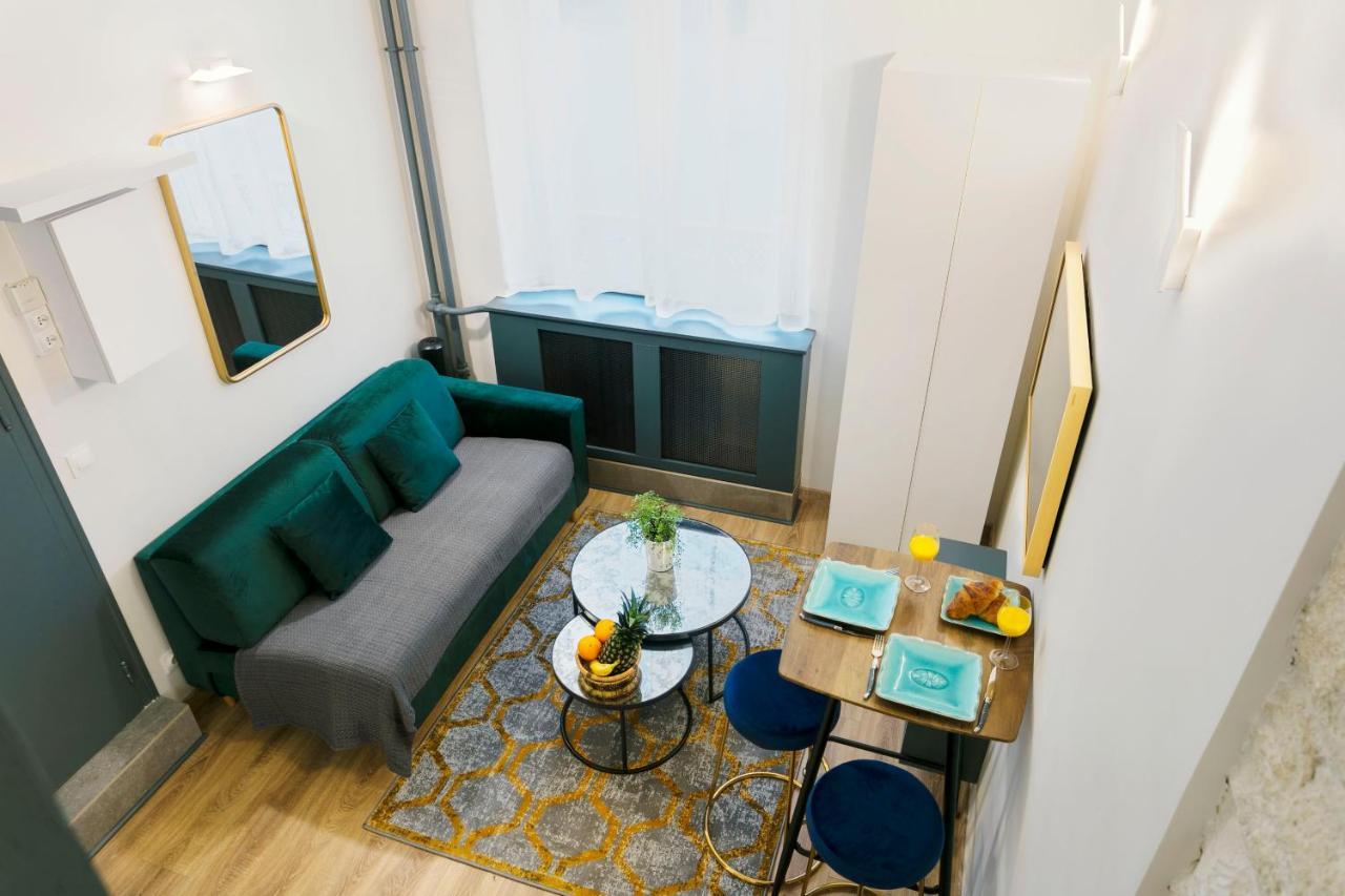 La Madeleine Private Studio Apartment Paris Bagian luar foto