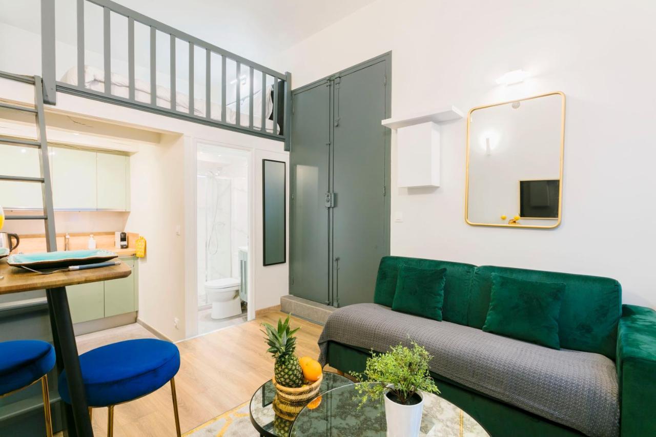 La Madeleine Private Studio Apartment Paris Bagian luar foto